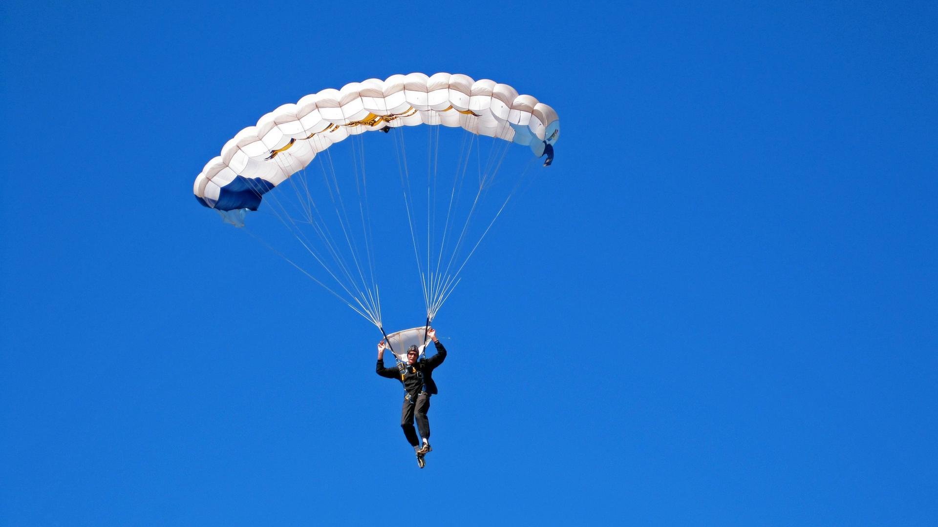 张雨霏训练节奏稳定教练组给予肯定，张雨霏的现任教练是哪里人