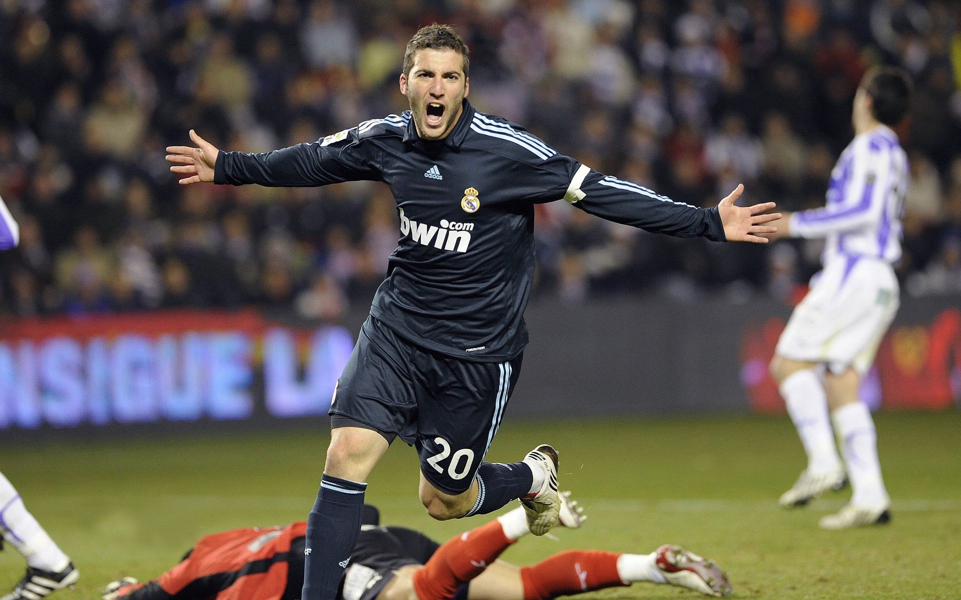 法甲新秀崛起：未来巨星闪耀未来！，法甲前瞻2020-2021